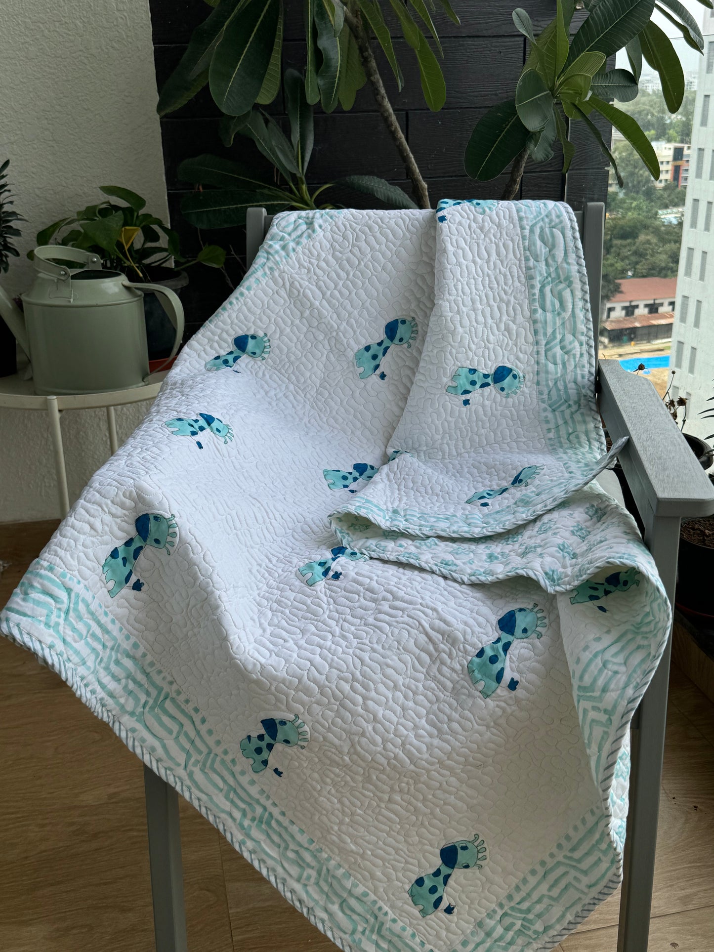 Baby Giraffe Handblock Kids Mulmul Quilt