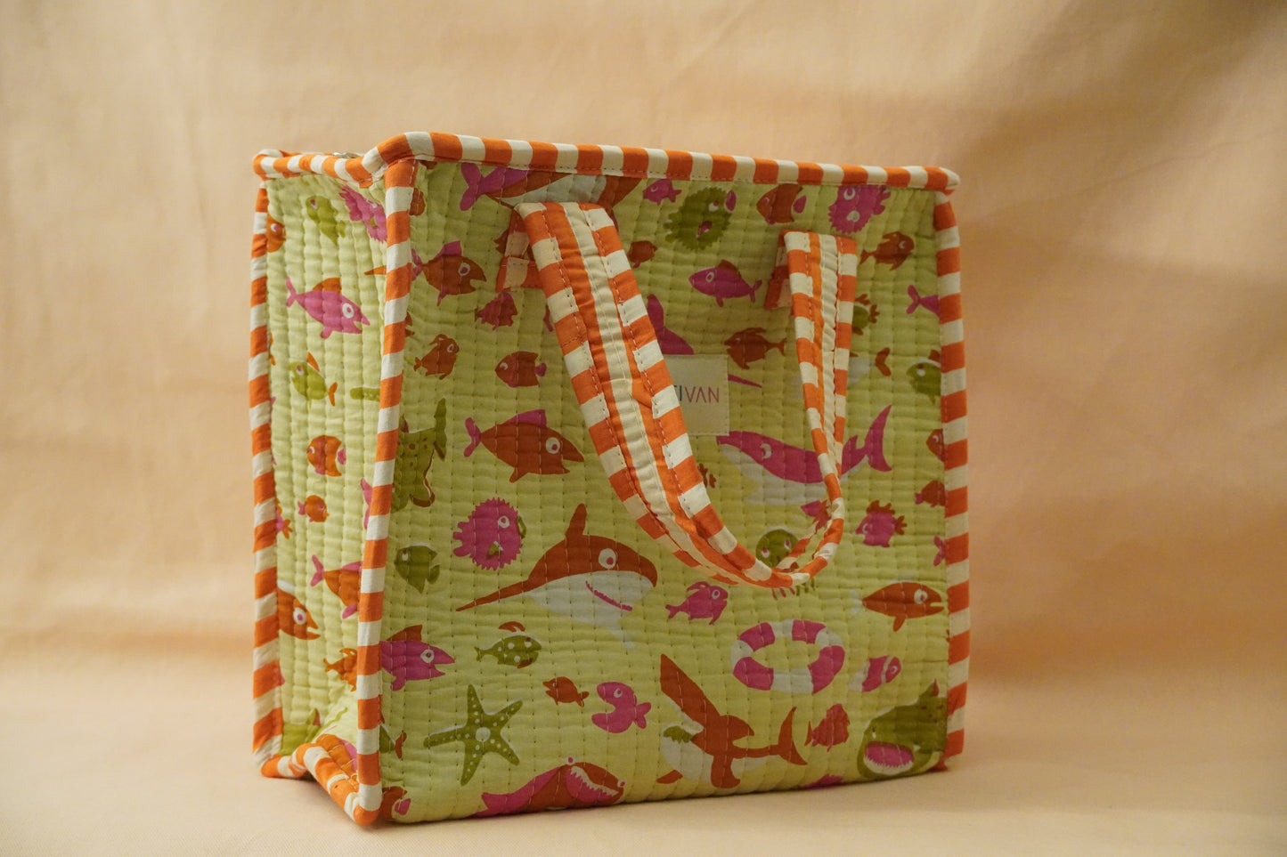 Quilted Lunch Bag with Zip